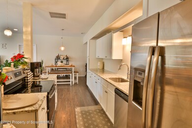 530 Sherwood Unit 6 Ave, Dunmore, PA 18512 - photo 6