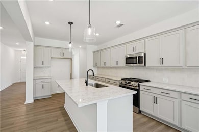 *Sample product photo. Actual exterior and interior selections may vary by homesite*