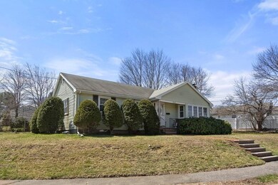 66 Loretta Rd, Waltham, MA 02451 - photo 3