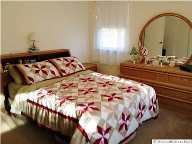 17 N Chestnut Ave, Whiting, NJ 08759 - photo 3