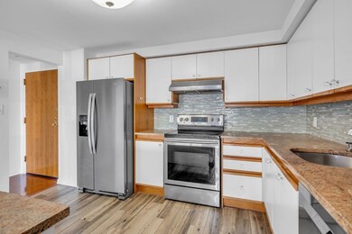 1 Commodore Ct unit 202, Hull, MA 02045 - photo 6