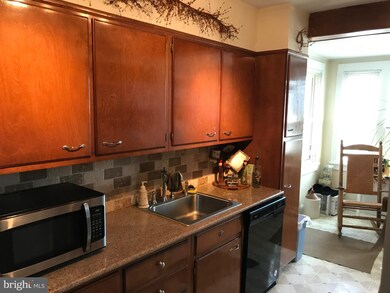 610 March St, Reading, PA 19607 - photo 5