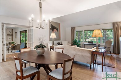 Open spaces with views to the  lagoon - opens to t