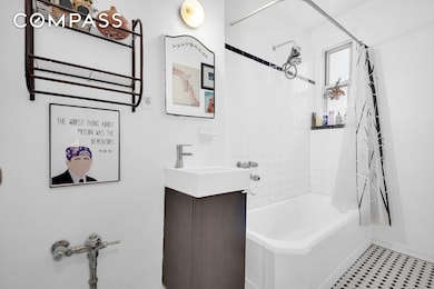 585 W 214th St unit 4-F, New York, NY 10034 - photo 5