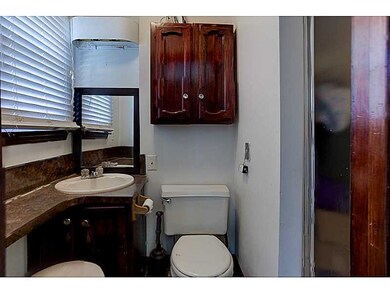 Master Bath/Spa.