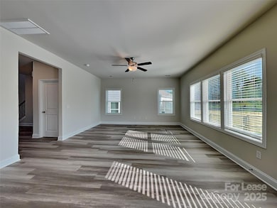 212 Queenshall Rd, Mooresville, NC 28117 - photo 4