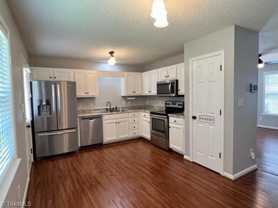 116 Allison St, Reidsville, NC 27320 - photo 5