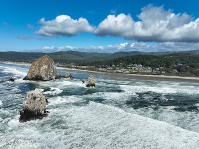 1880 Pacific St, Cannon Beach, OR 97110 - photo 5