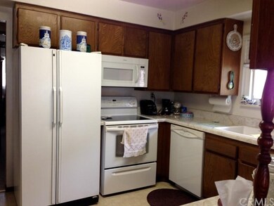 9922 Cedar St, Bellflower, CA 90706 - photo 3