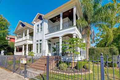 628 Oxford St, Houston, TX 77007 - photo 2