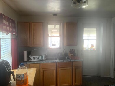 154 W Hunter St, Logan, OH 43138 - photo 3