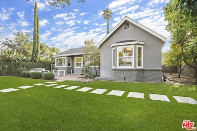 11700 Huston St, Los Angeles, CA 91607 - photo 7