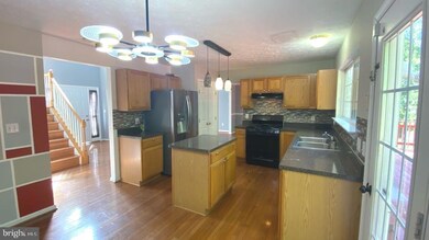 8030 Settle Ct, Waldorf, MD 20603 - photo 2
