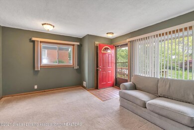 06-2131 Dillingham Ave-Windowstill Real