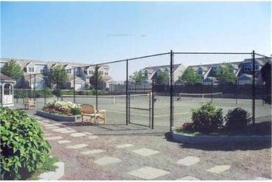 572 White Cliff Dr, Plymouth, MA 02360 - photo 5