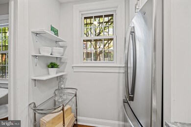 2707 Adams Mill Rd NW unit 109, Washington, DC 20009 - photo 6