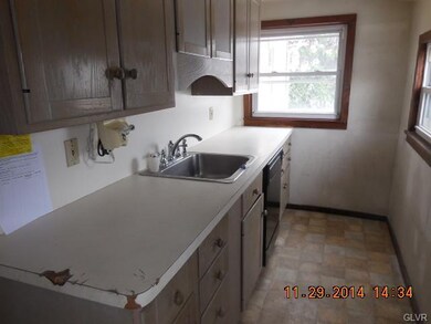 314 S 2nd St, Emmaus, PA 18049 - photo 3