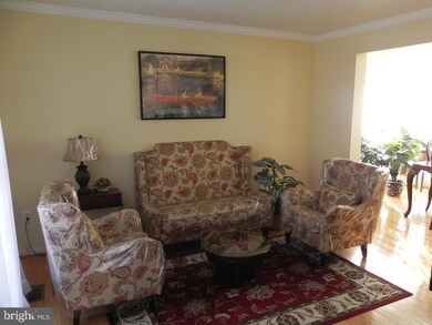 6433 Coxwold Dr, Elkridge, MD 21075 - photo 2