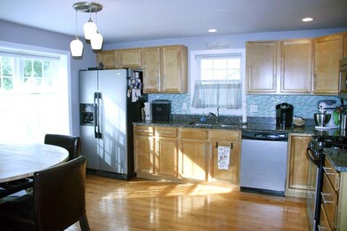 118 Dawson St, South Portland, ME 04106 - photo 5