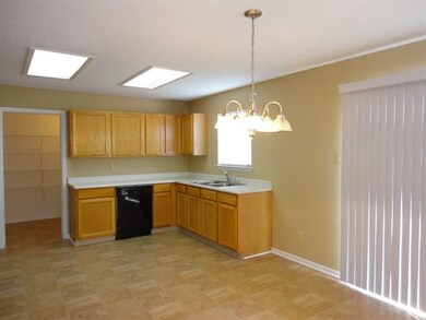 14470 Forsythia Ln, Fishers, IN 46038 - photo 5