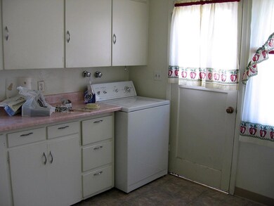 2535 Darrow Ave, Klamath Falls, OR 97601 - photo 4