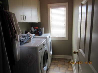 6 Claire Ct, Circleville, OH 43113 - photo 4