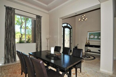 Dining 2