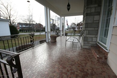 702 Woodmere Ave, Olyphant, PA 18447 - photo 6