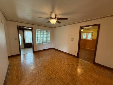 902 S 5th St, Monmouth, IL 61462 - photo 3