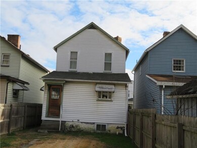 212 Mckinley Ave, East Vandergrift, PA 15629 - photo 4