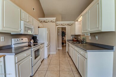 5208 Woods Edge Road -- Kitchen
