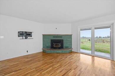 2554 W Stewart Ave, Medford, OR 97501 - photo 6