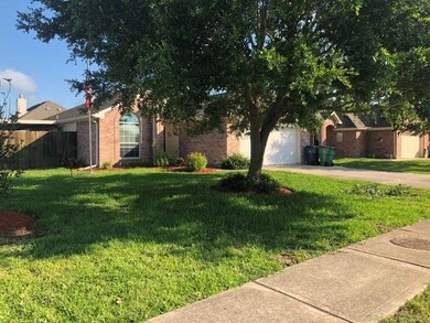 1445 Barras St, Alvin, TX 77511 - photo 2