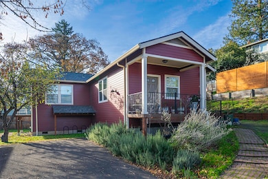 563 Rock St, Ashland, OR 97520 - photo 3