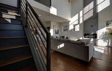 Living Room (2)