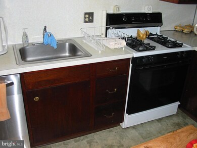 270 Crestwood Dr, Clifton Heights, PA 19018 - photo 6