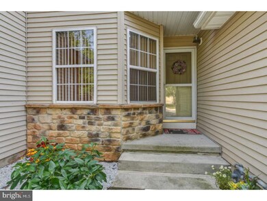 202 Heskers Ct, Monmouth Junction, NJ 08852 - photo 2