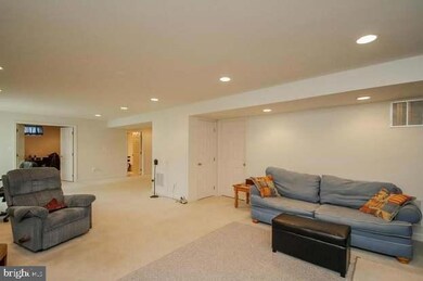 42113 Porch Light Dr, Aldie, VA 20105 - photo 7