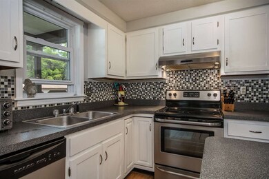 12 Whispering Pines unit 5, Colchester, VT 05446 - photo 7