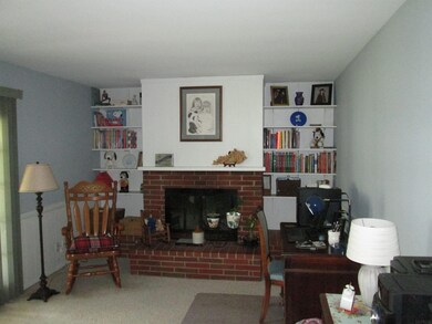 4206 N Tillotson Ave, Muncie, IN 47304 - photo 2