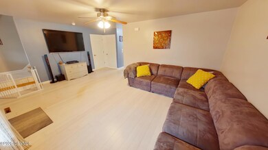 Living Room 4
