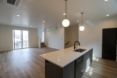 597 E Betsey Cove Cove S unit 24, Salt Lake City, UT 84107 - photo 5