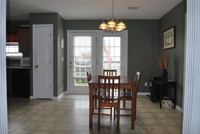 345 Deer Park Way, Mount Washington, KY 40047 - photo 3