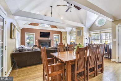 9246 Northedge Dr, Springfield, VA 22153 - photo 5