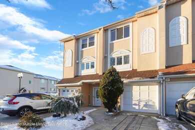 721 Correll Ave, Staten Island, NY 10309 - photo 2