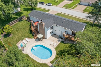 2710 Olympia Dr, Bettendorf, IA 52722 - photo 4