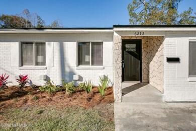 6212 Pennant Dr W, Jacksonville, FL 32244 - photo 2