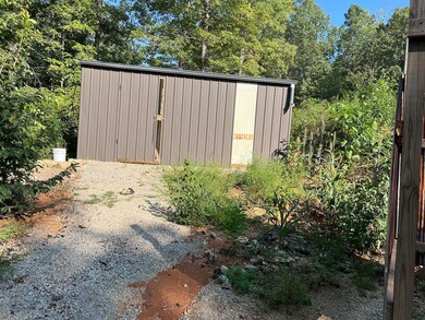 Cabin and Acreage in Mammoth Spring Arka