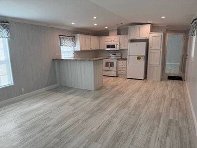 21 Key Ave W, Winter Haven, FL 33880 - photo 2