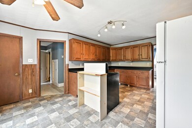 Eat In Kitchen